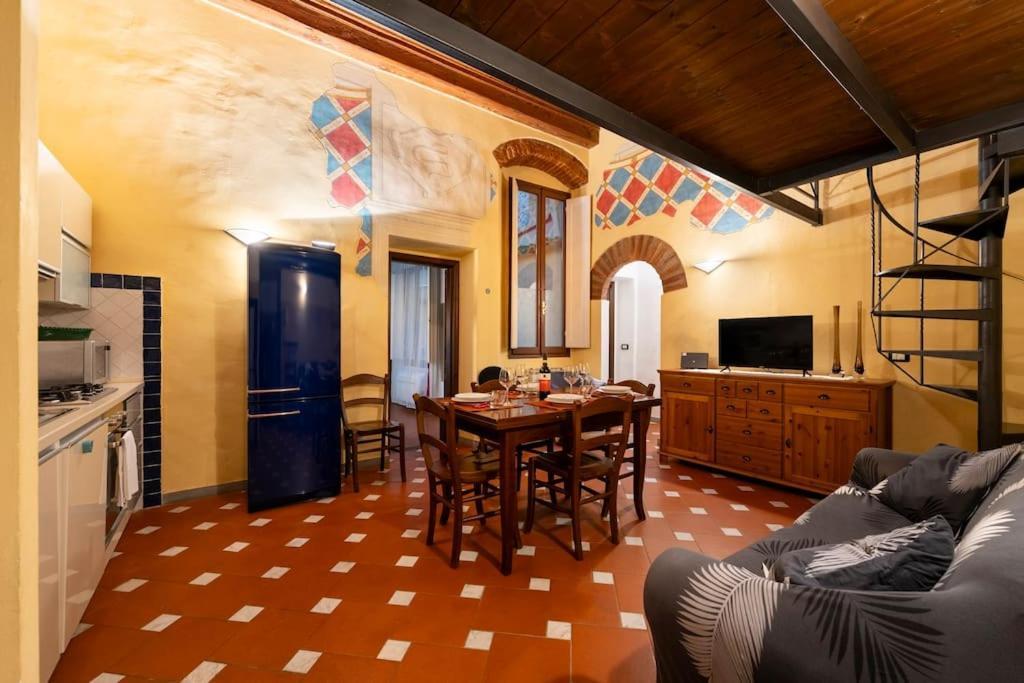 Keys Of Italy - Serragli 55 - Stile Rustico Rinascimentale In Oltrarno Florence Exterior photo